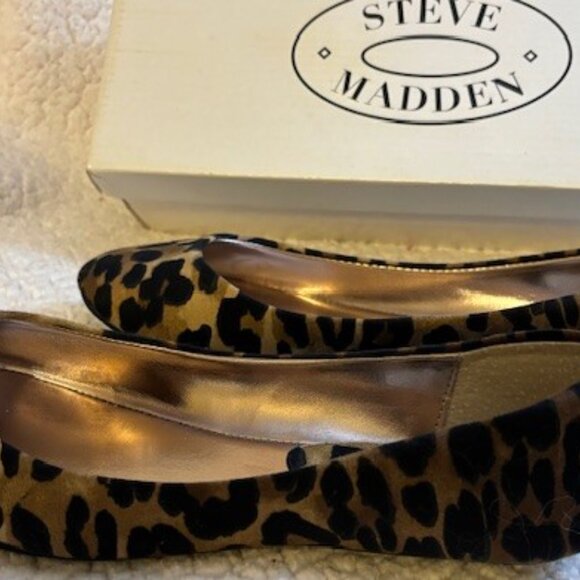 STEVE MADDEN LEOPARD PRINT FLATS - Picture 2 of 3